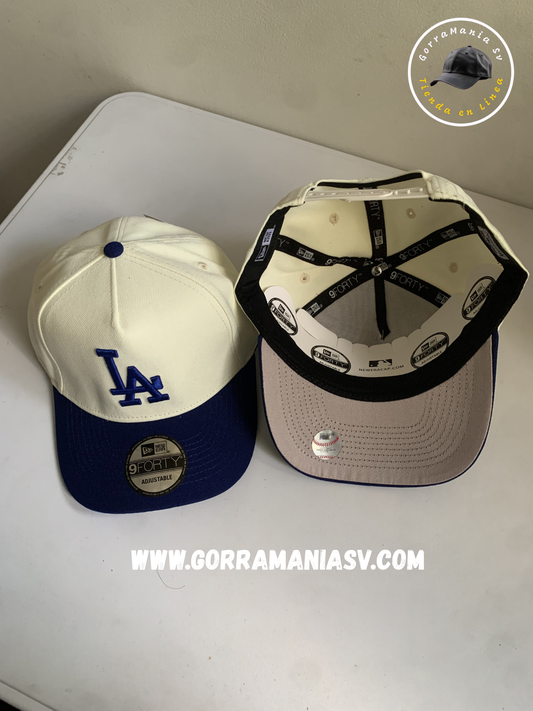 Gorra Premium LA Two-Tone - Edición Classic Off-White & Royal Blue