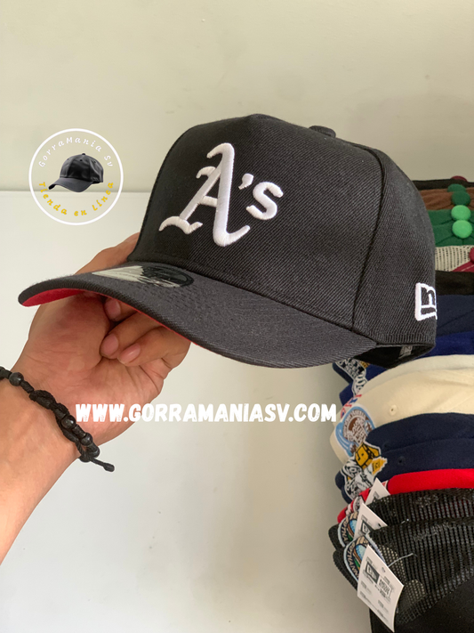 Gorra Atlantis Negra – Estilo Urbano Premium