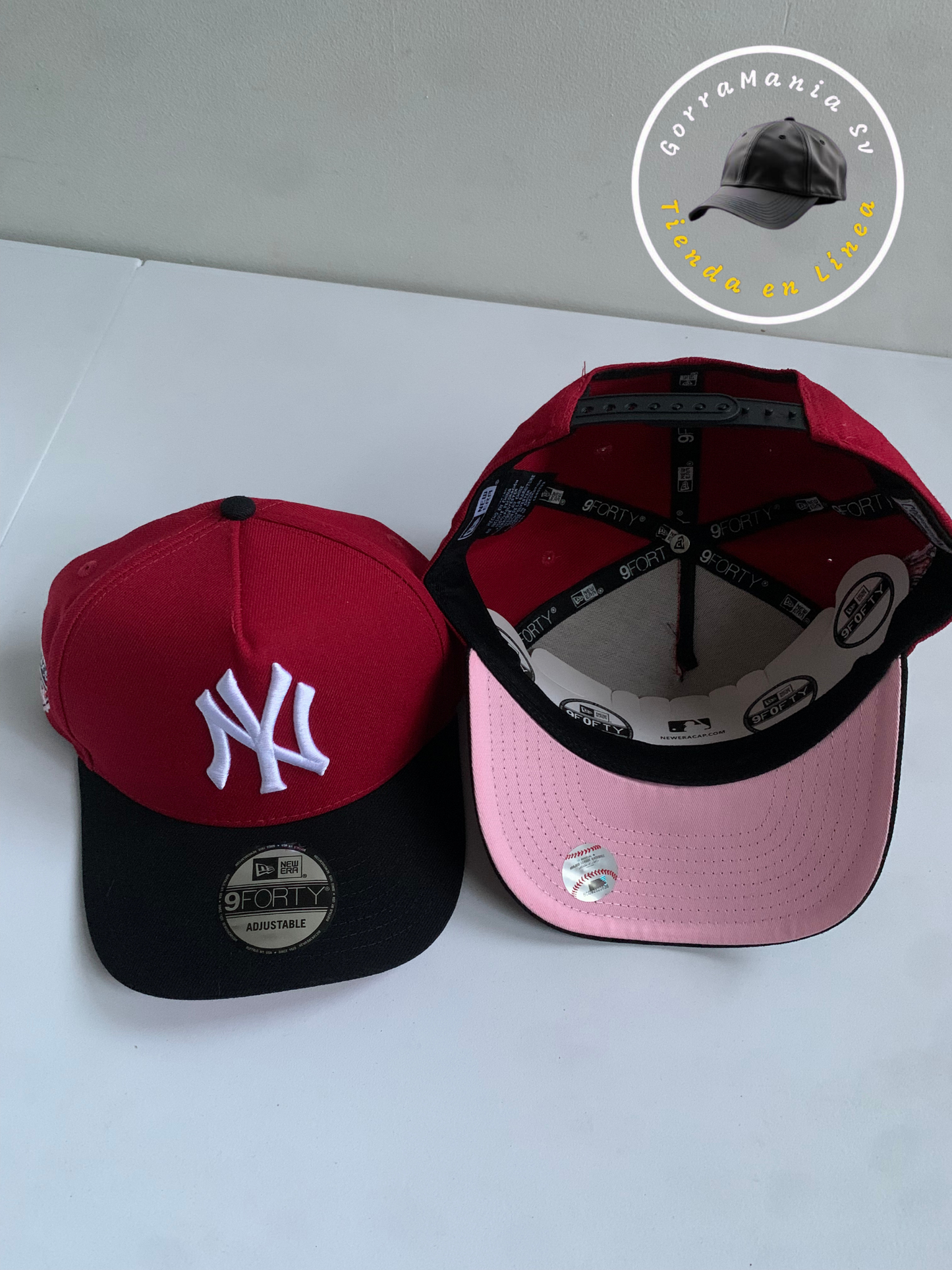Gorra NY Roja con Visera Negra