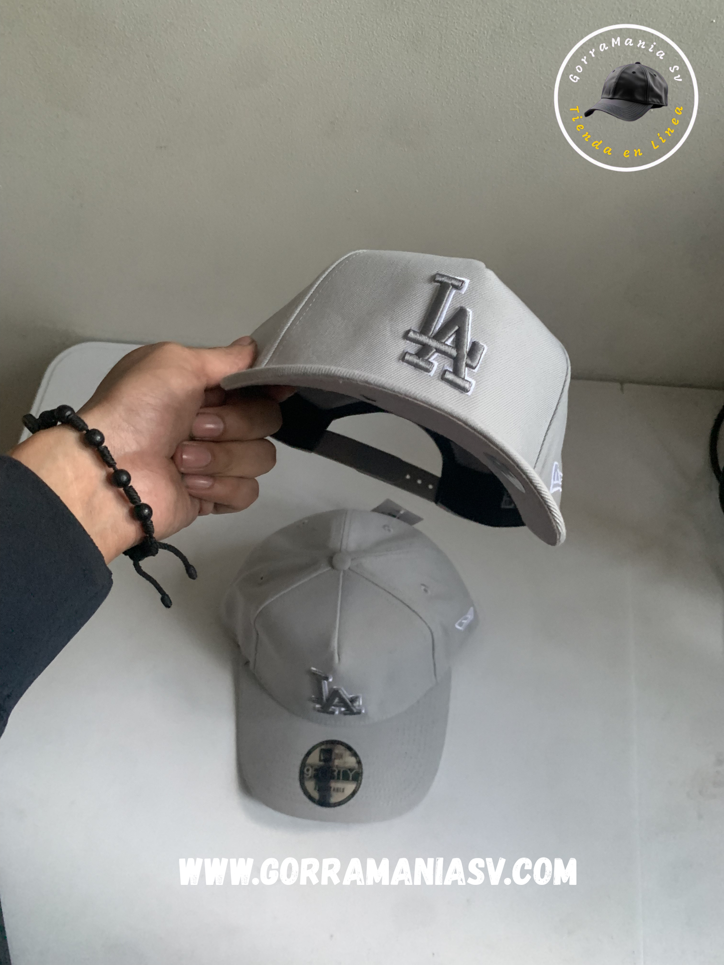 Gorra Premium LA Monochrome - Edición "Grey on Grey" Soft Steel