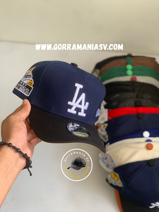 Gorra LA Azul Marino con Visera Negra