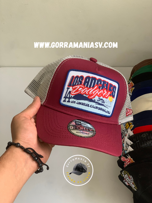 Gorra New Era 9FORTY Trucker LA Dodgers - Maroon Vintage Patch Edition