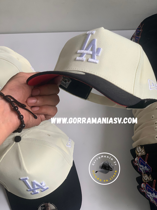Gorra New Era 9FORTY Los Angeles Dodgers - Crema/Negro (World Series Patch)