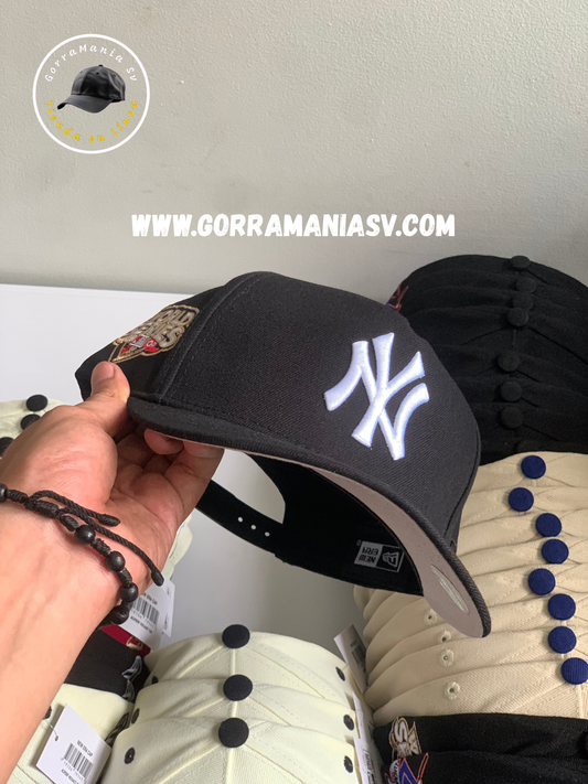 Gorra New Era 9FORTY New York Yankees - Black Edition (World Series 2009 Patch)
