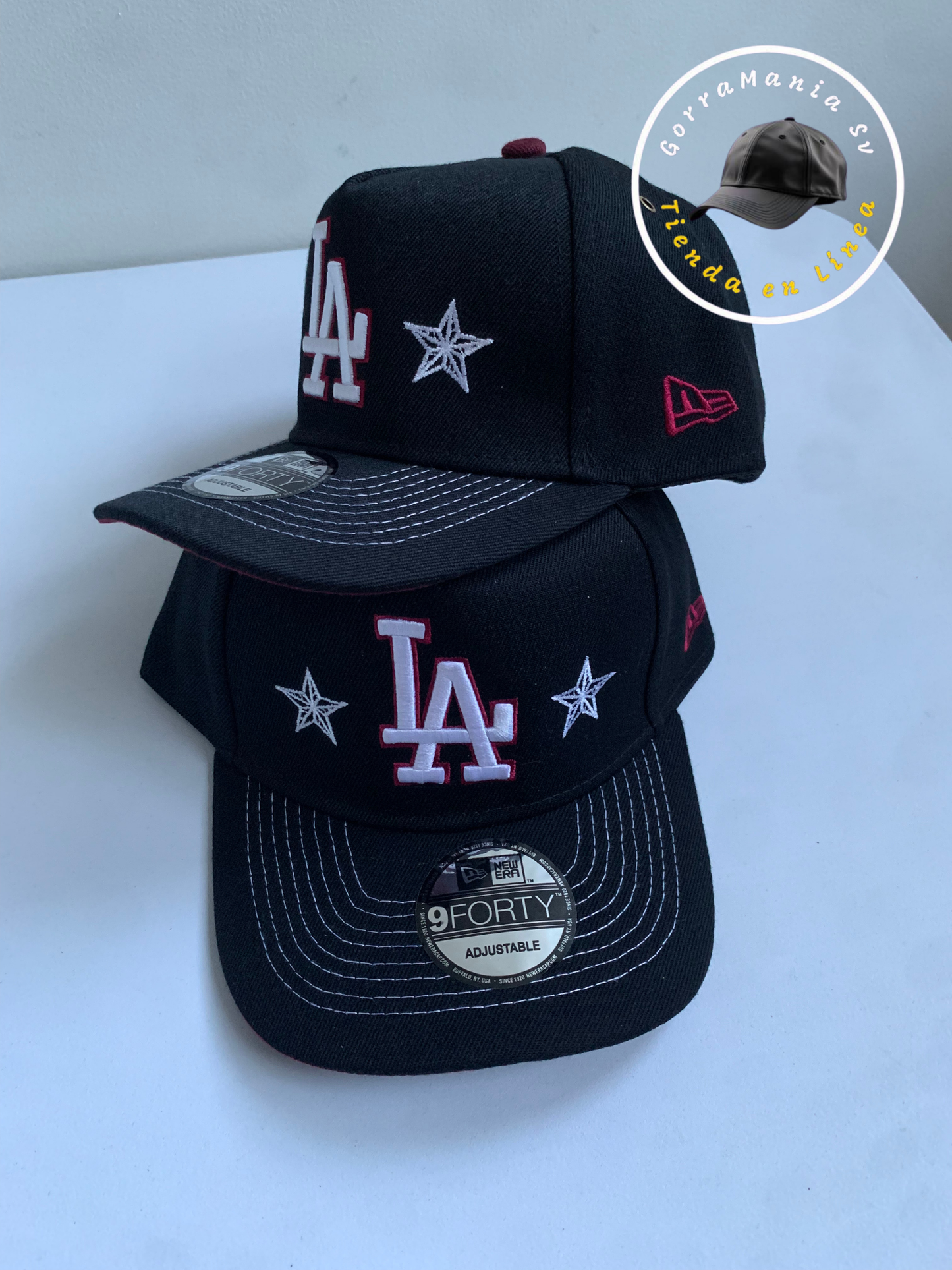 Gorra Los Angeles Negra – Estrellas y Líneas Púrpuras
