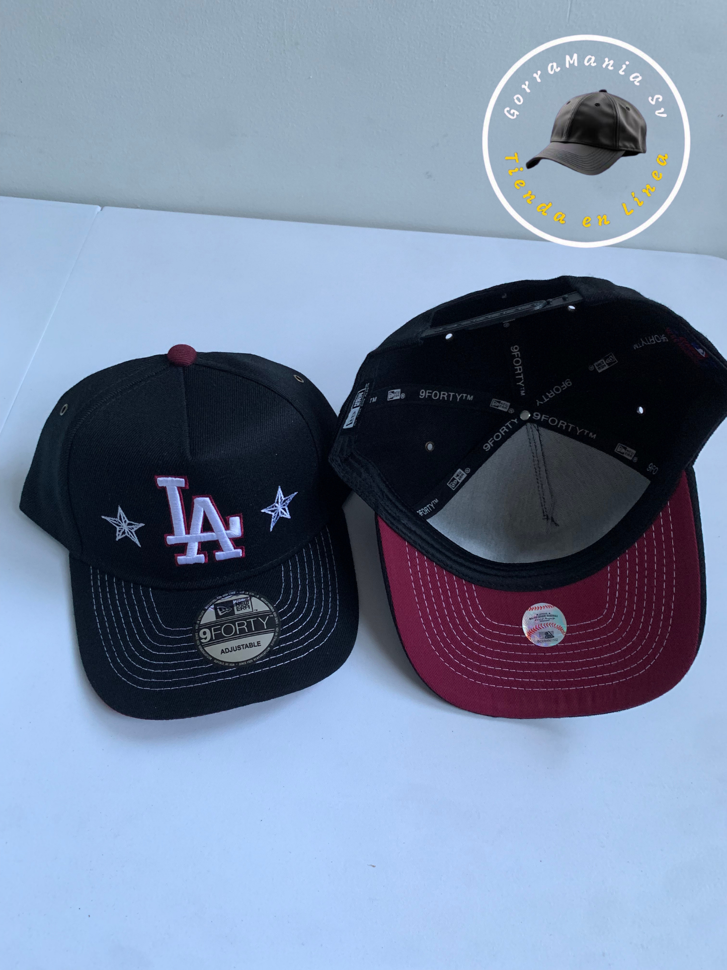 Gorra Los Angeles Negra – Estrellas y Líneas Púrpuras